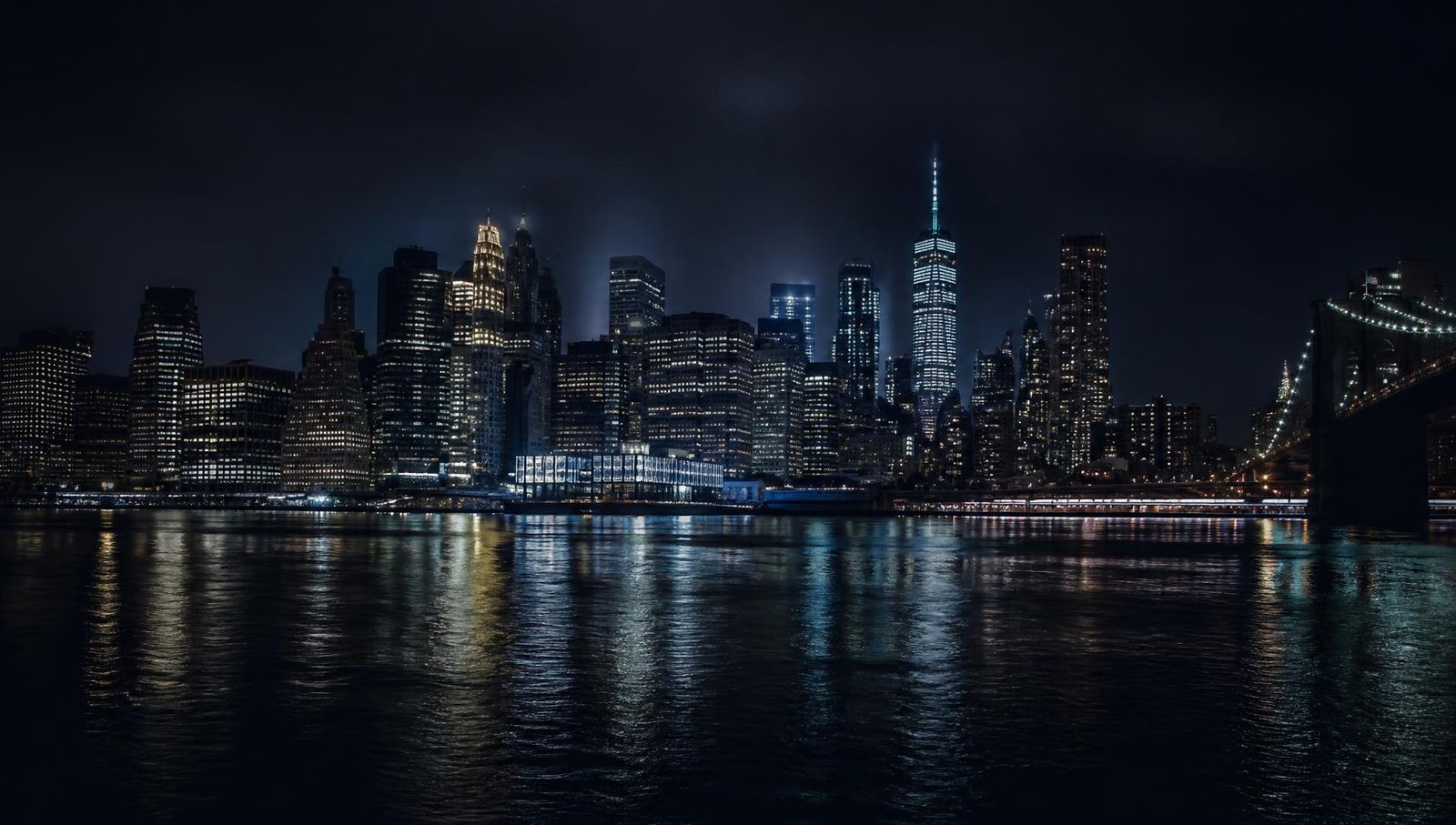 East River Close